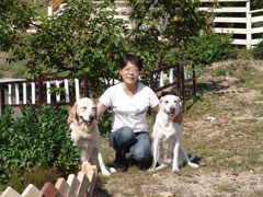 奥様と愛犬たち