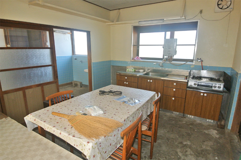 1階:ダイニングキッチン