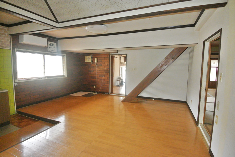 母屋1階:LDK(リビングダイニング)