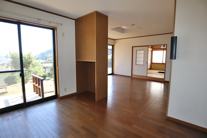 1階:リビングダイニング