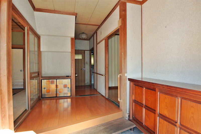 1階:玄関