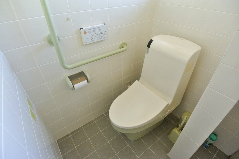 母屋1階:水洗トイレ