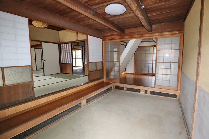 母屋1階:土間玄関