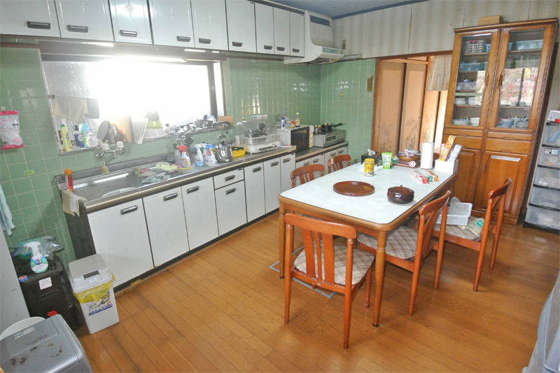 1階:ダイニングキッチン