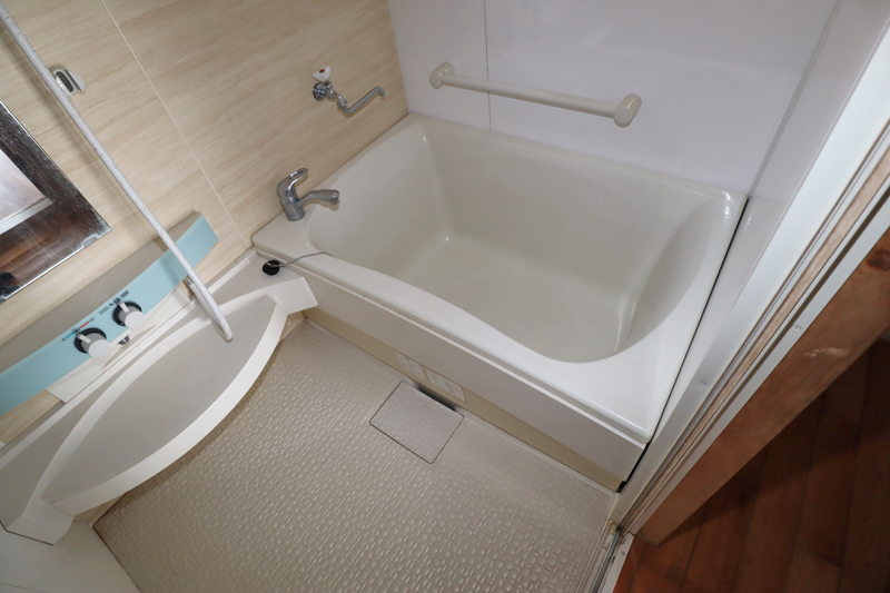 1階:ユニットバス